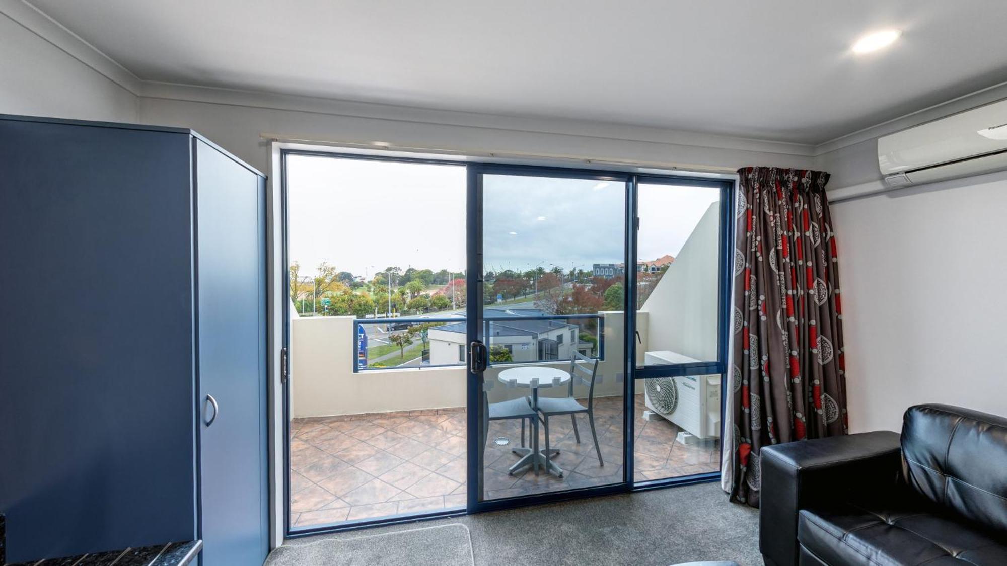 Bay Viaduct Motor Lodge Timaru Exterior photo